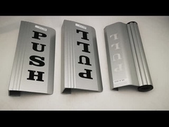 ग्लास डोर हार्डवेयर एक्सेसरीज के लिए एल्युमिनियम डोर कवर प्लेट हैंडल पुल और पुश हैंडल